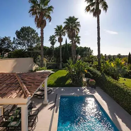Ferrarias Sleeps 6 With Pool Air Con And Wifi Villa *