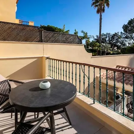 Ferrarias Sleeps 6 With Pool Air Con And Wifi *